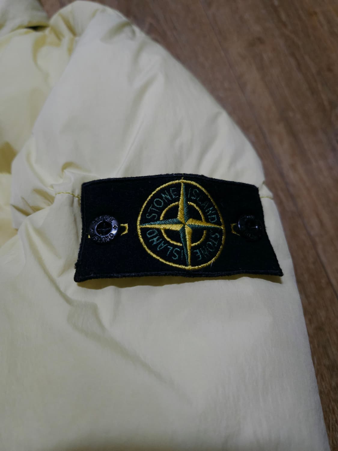 스톤아일랜드 17FW 크링클랩스 패딩 논후드 옐로우 L 상품이미지4