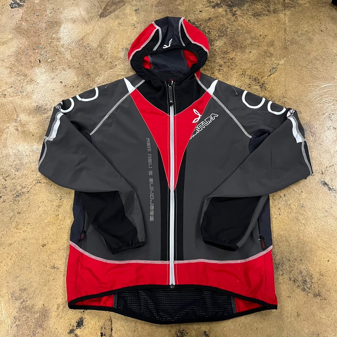 [정품/L] 몬츄라 바람막이 후드 자켓 b18 상품이미지2