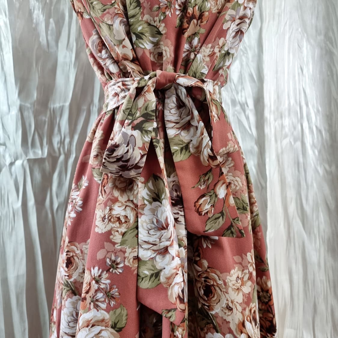 엑시즈팜 원피스 레드브라운 플라워 프릴 미디움 (55) 새상품 상품이미지8