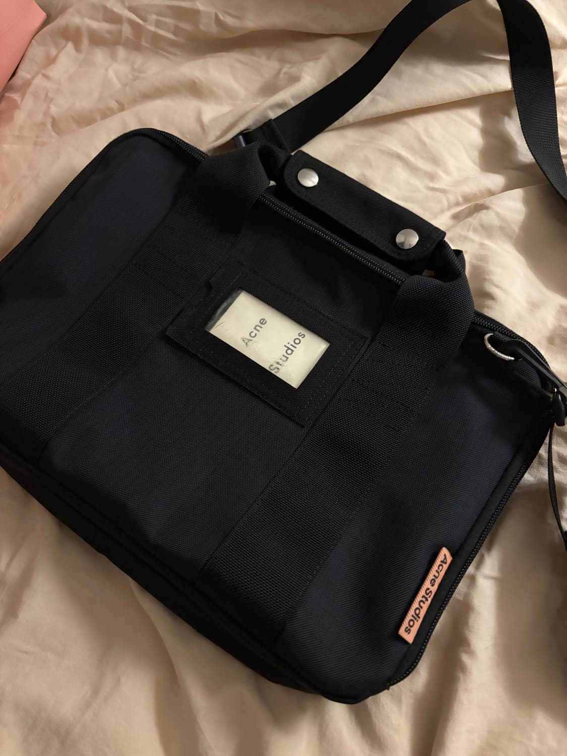 [새제품] 아크네 스튜디오 랩탑백 블랙 상품이미지3