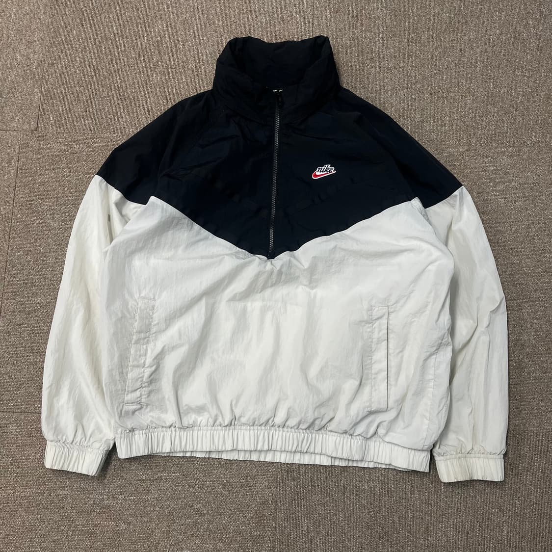  나이키 반집업 바람막이 상품이미지3