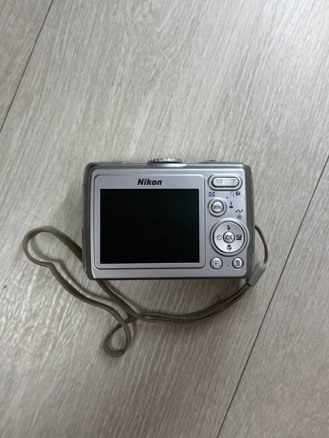 니콘 쿨픽스 P4 디카
(Nikon Coolpix P4) 상품이미지2