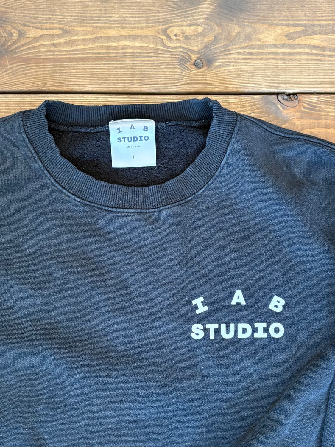 IAB 블랙 맨투맨 상품이미지7