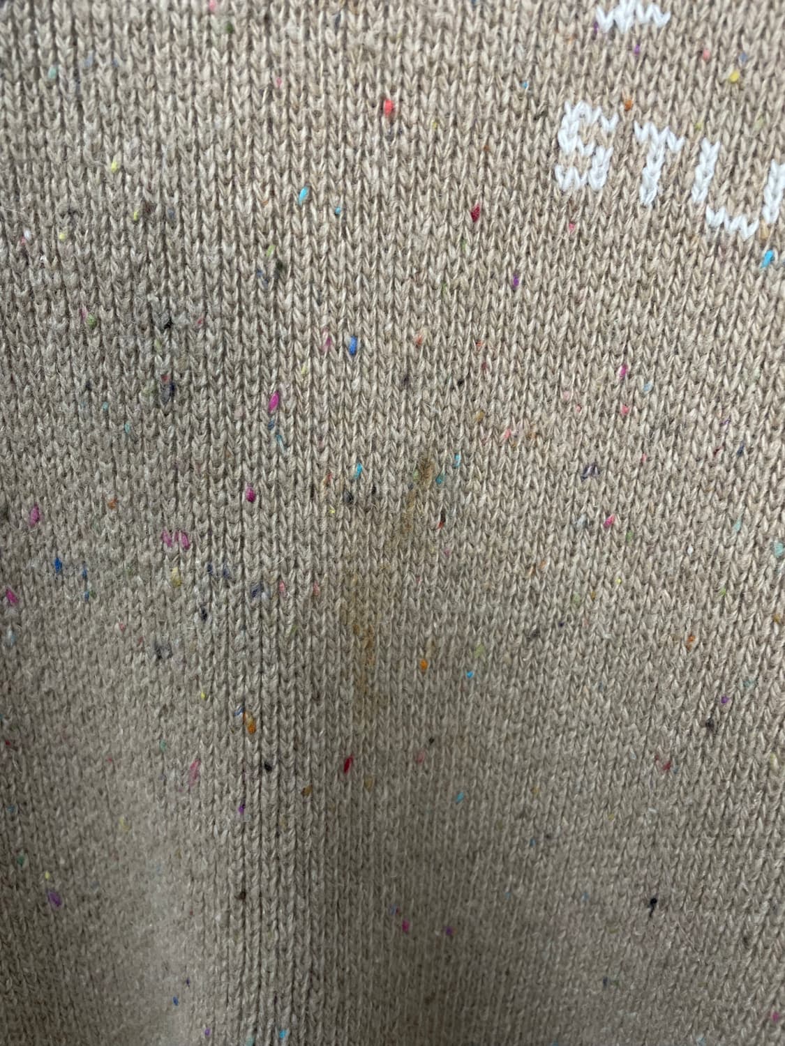 아이앱 스튜디오 x 새들러 하우스 니트치즈 스웨터 H1193 상품이미지9