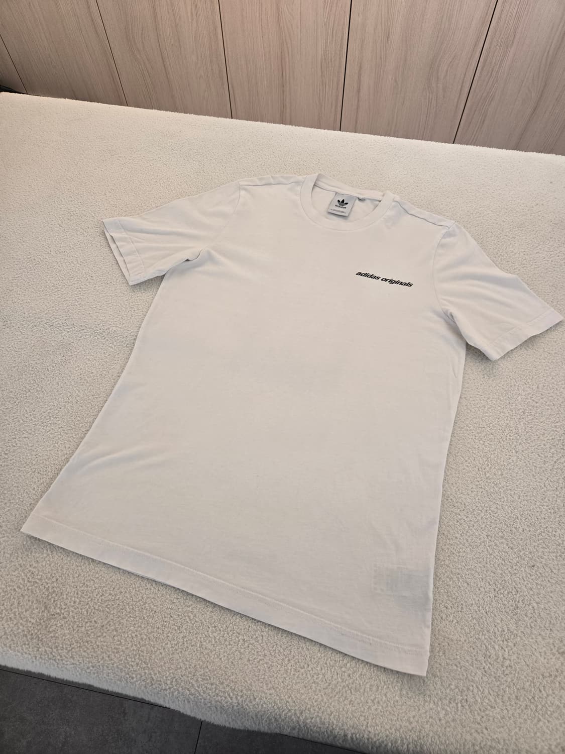 아디다스 오리지널 반팔 티셔츠 화이트 후면 포인트 100 상품이미지1
