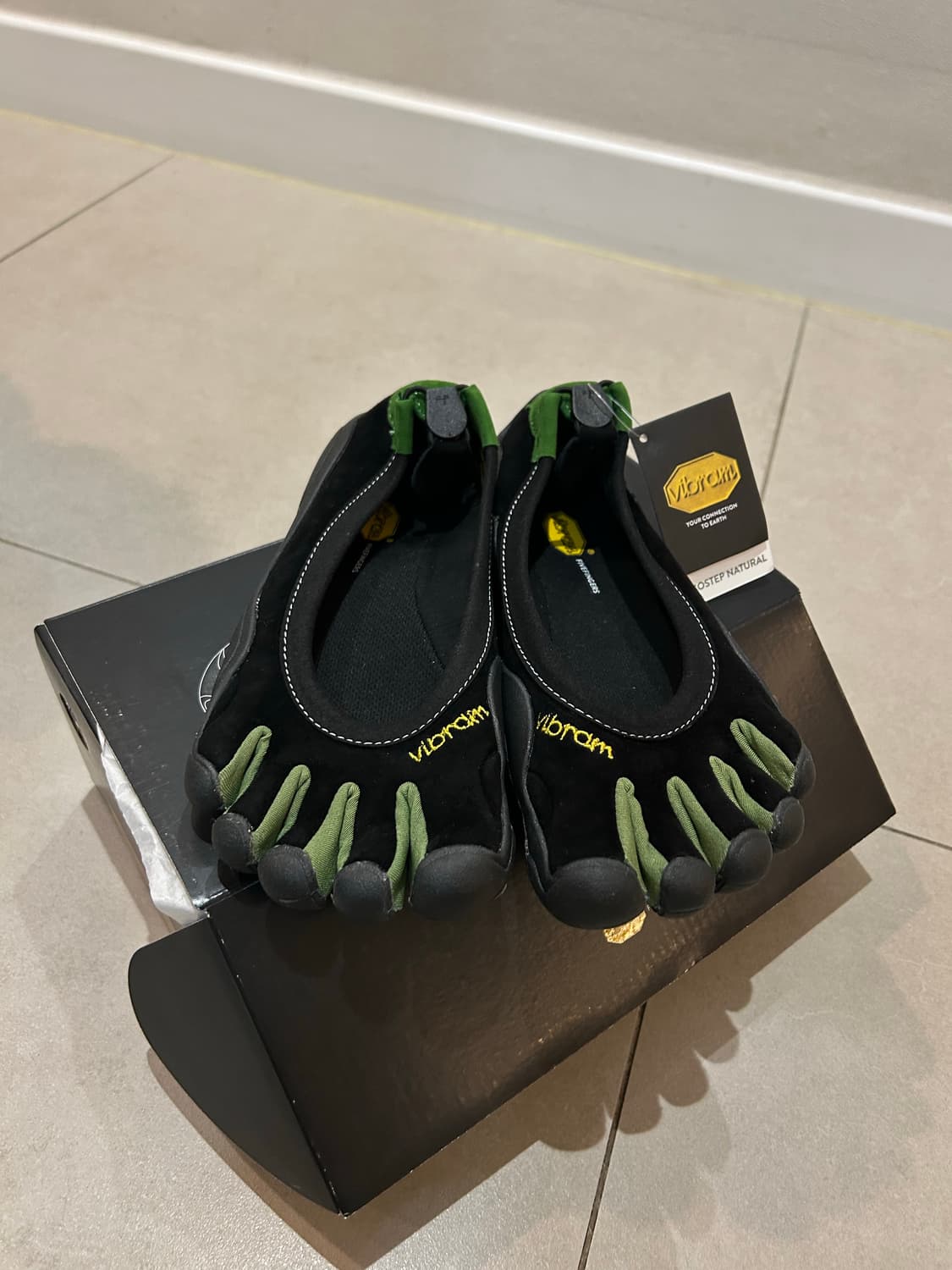 비브람 파이브핑거스 클래식 에보 블랙 그린 37size 상품이미지1