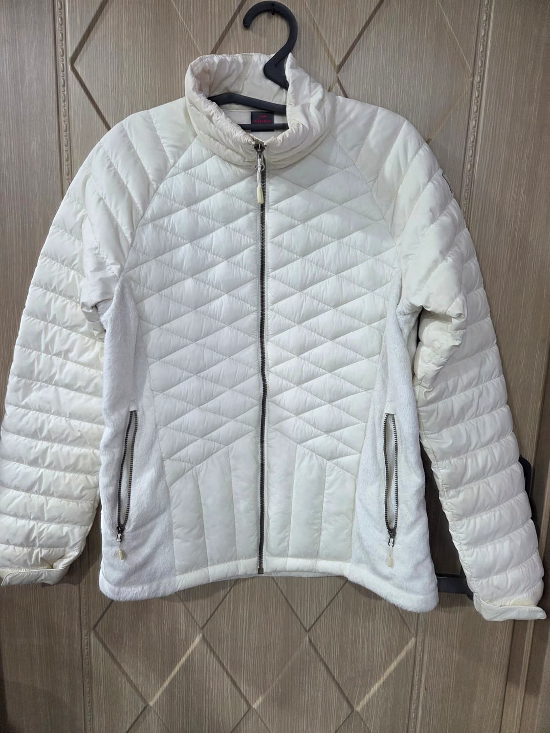 여성 아이더패딩 상품이미지1