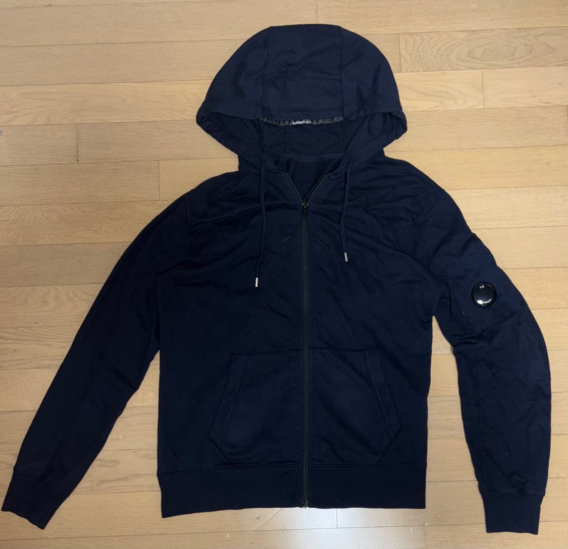 CP컴퍼니 렌즈 후드집업 상품이미지1