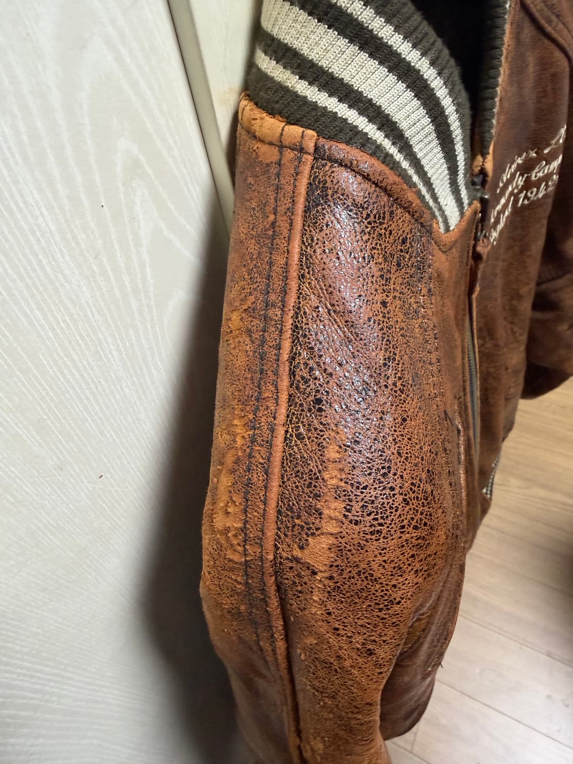 아비렉스 바시티 가죽자켓 브라운 xs 상품이미지5