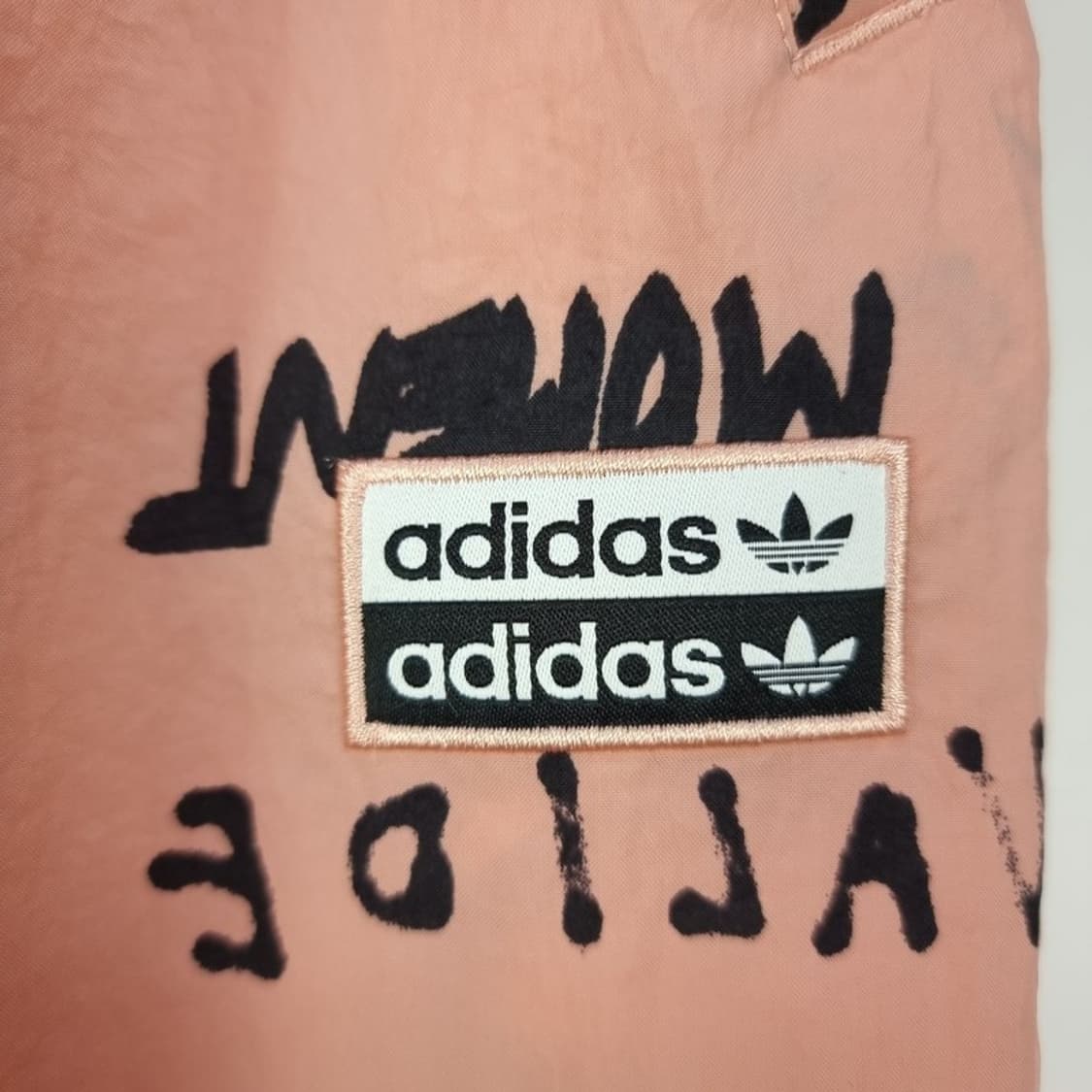 [아디다스] 멀티 그래픽 프린팅 나일론 조거 팬츠 M19716 상품이미지6