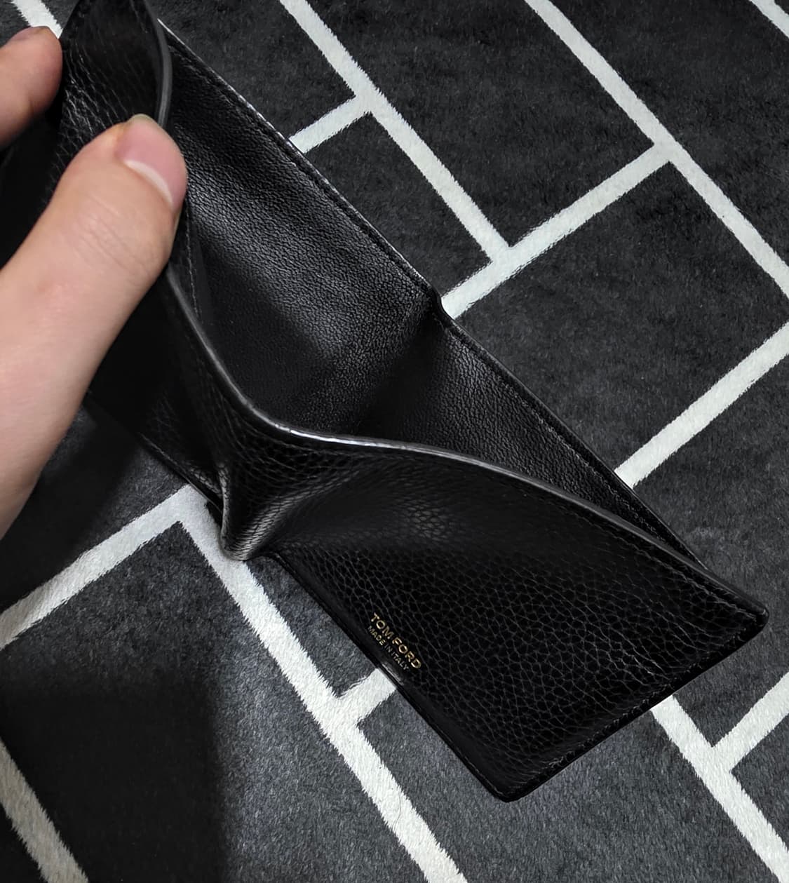 톰포드 반지갑 상품이미지4