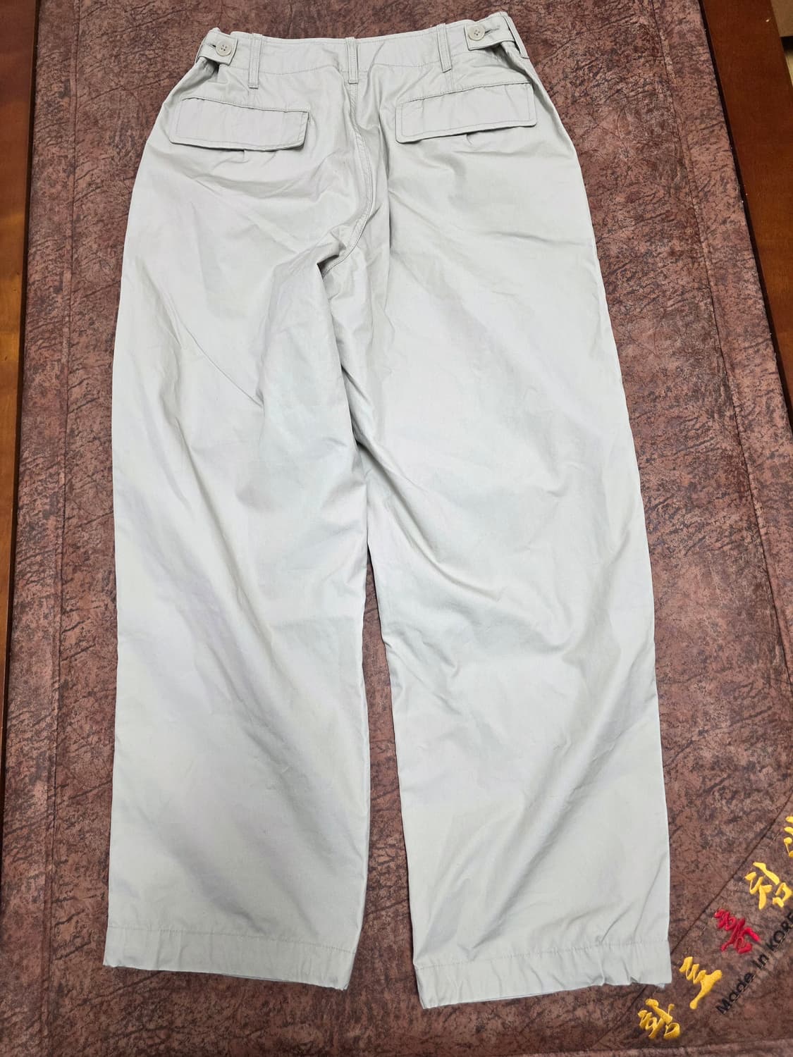 유니클로 U 와이드핏 파라슈트 팬츠 베이지 30 상품이미지3