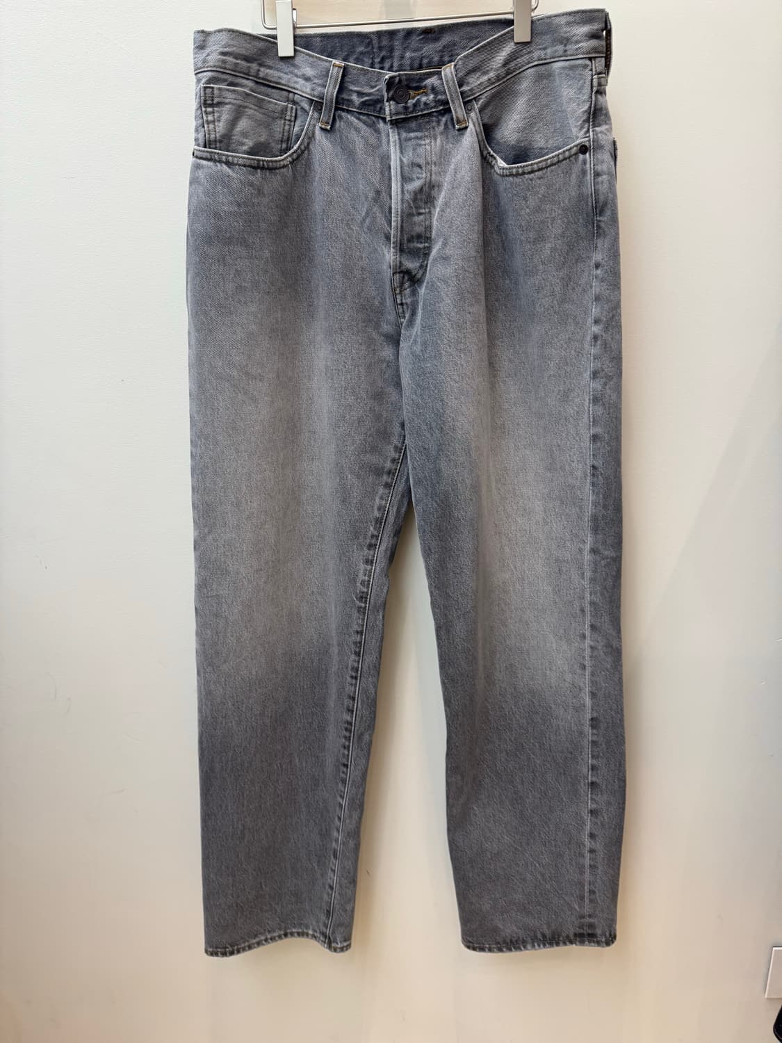 BEAMS x LEVI'S 501XX 슈퍼 와이드 데님 팬츠 워시드 블랙 상품이미지1