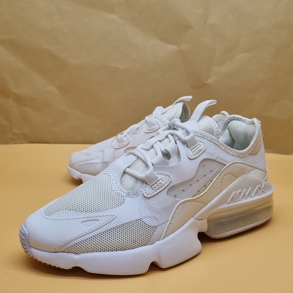 나이키 에어맥스 인피니티2 여성운동화230. 상품이미지1