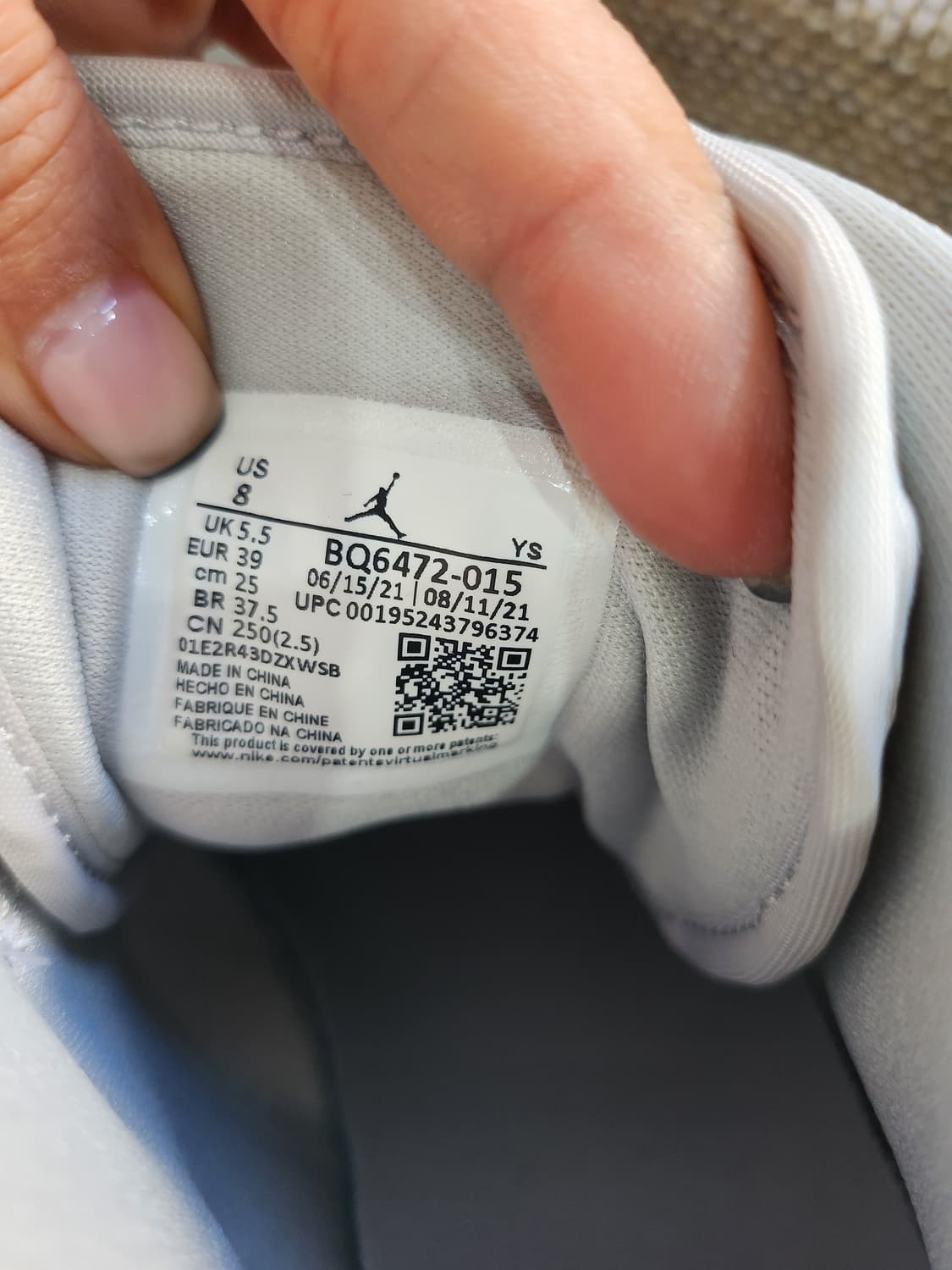 나이키 에어조던 1미드 우먼스 라이트 스모크 그레이 상품이미지8