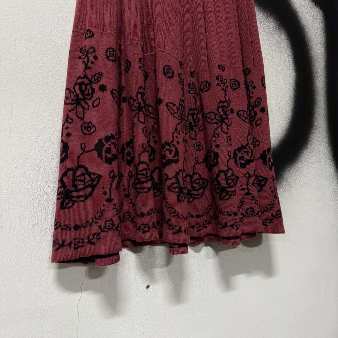 액시즈팜 오리엔탈 에스닉 패턴 플리츠 밴딩 미디 스커트 플럼 상품이미지4