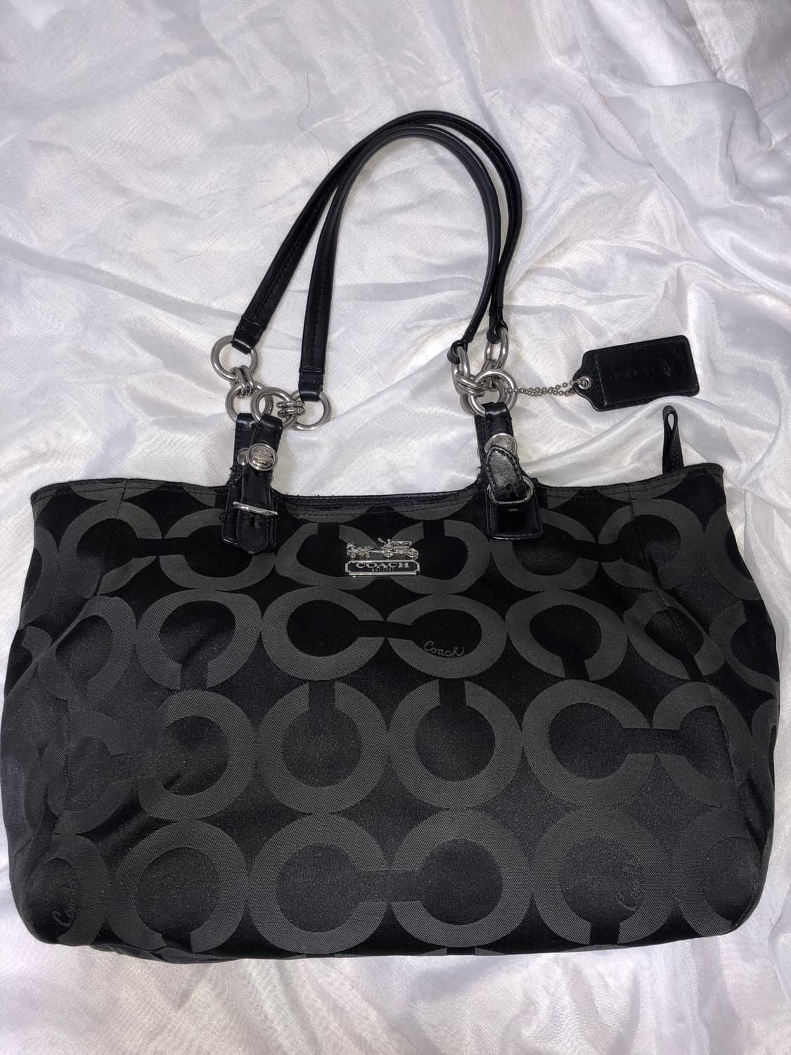 코치 블랙 시그니처 숄더백 상품이미지8