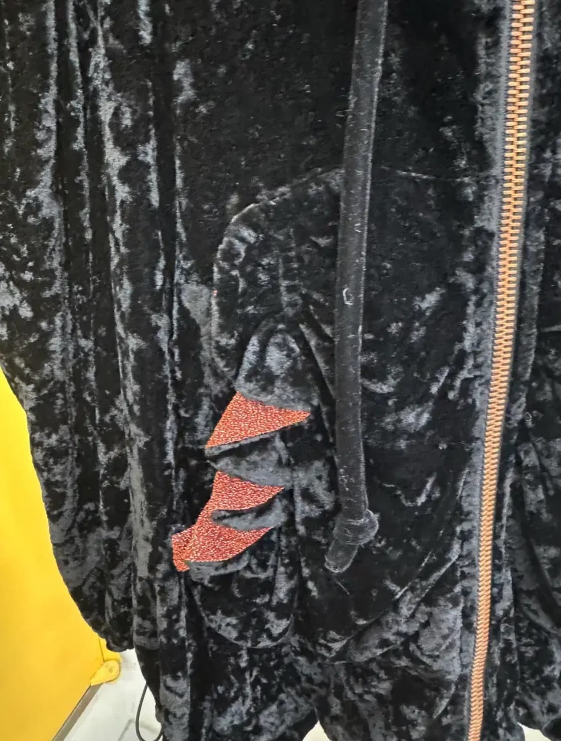 LUCKY CHOUETTE 벨벳 후드 집업 자켓 / 블랙빈티지 상품이미지4