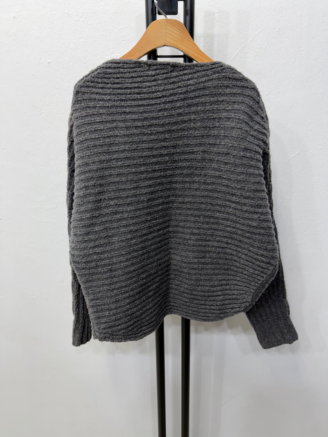 정품) TIME 타임 한섬 루즈핏 어깨 지퍼 니트 집업 90F 상품이미지5