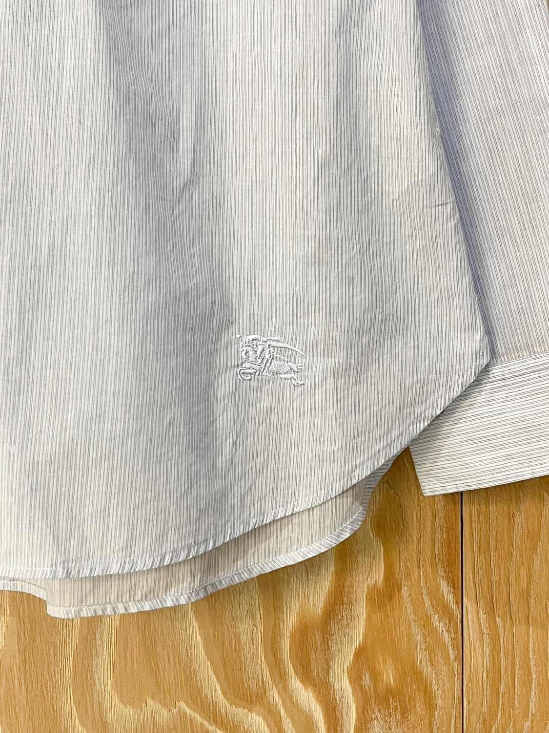 버버리 프릴 블라우스 셔츠 상품이미지3