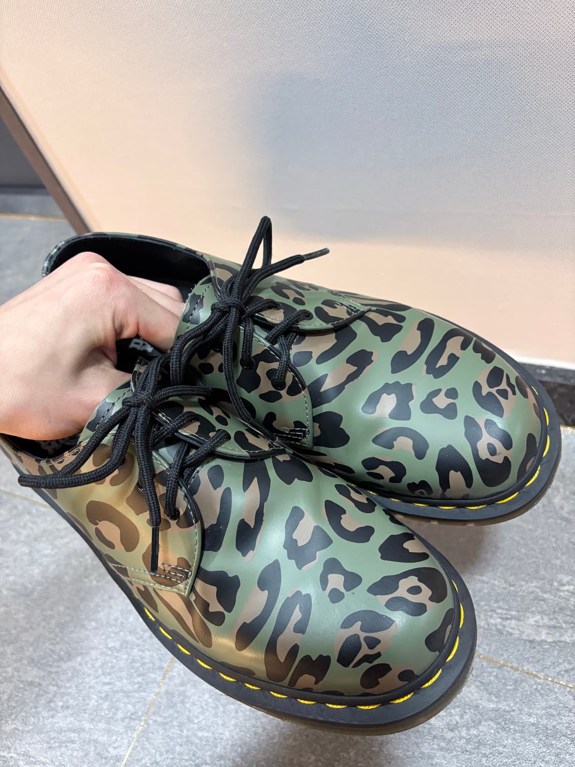 닥터마틴 레오파드 270 상품이미지1