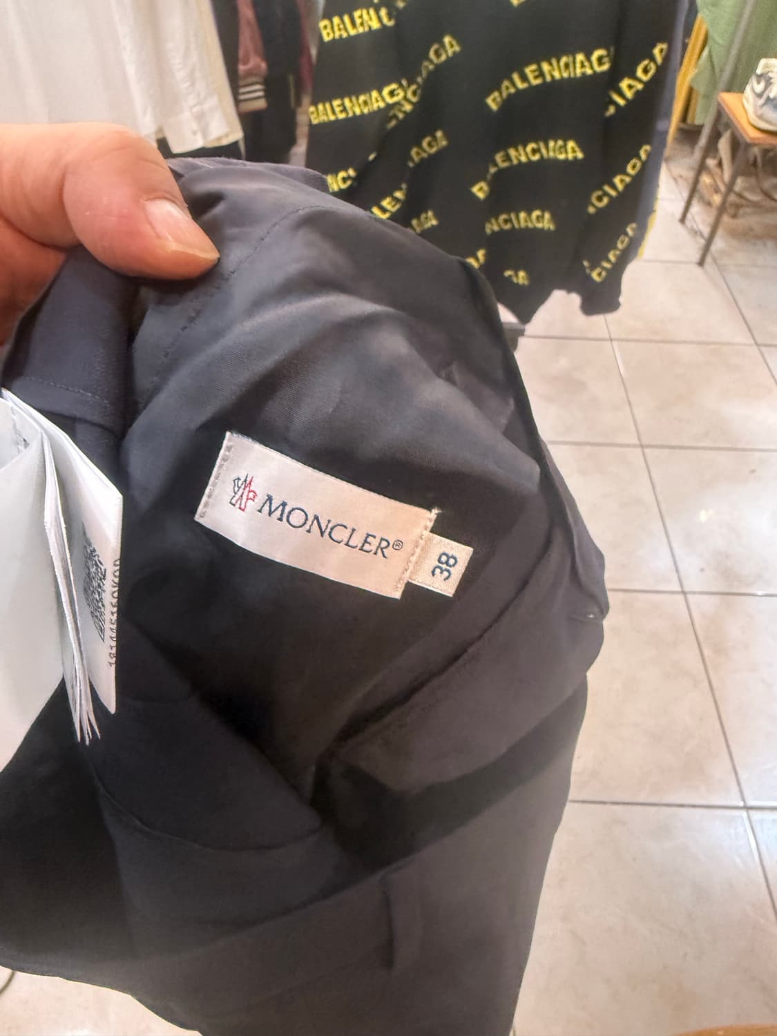 38/28 정품 몽클레어 원모 새바지 팝니다 상품이미지8