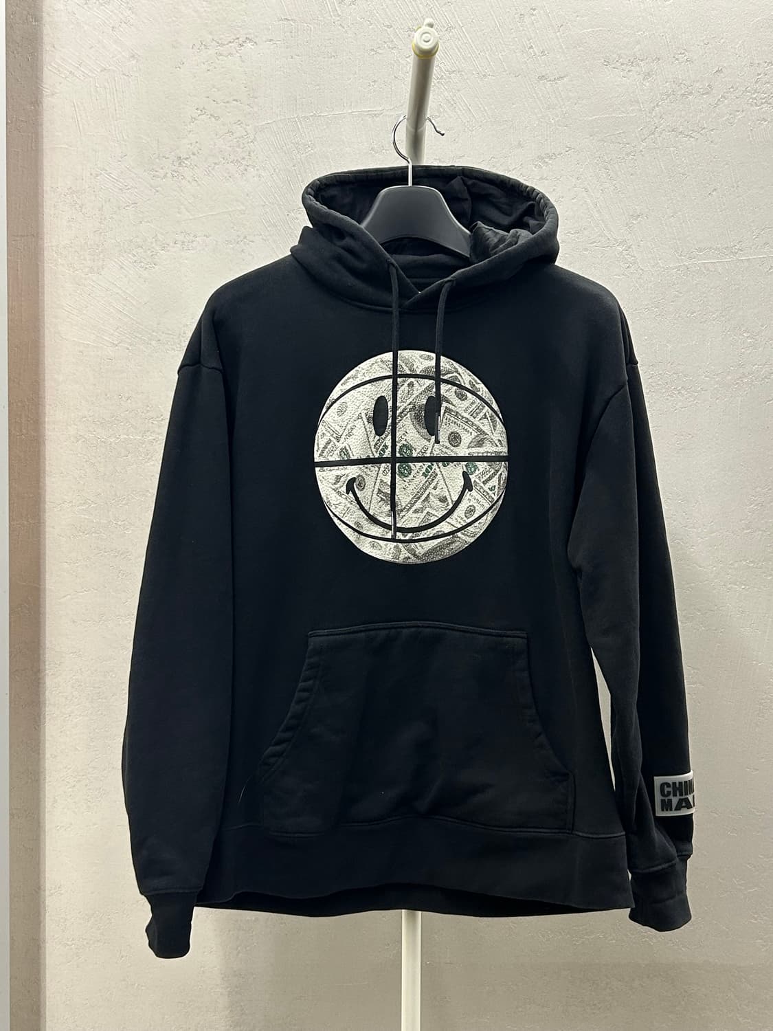 Chinatown Market(차이나타운 마켓) 블랙 스마일 후드티 상품이미지2