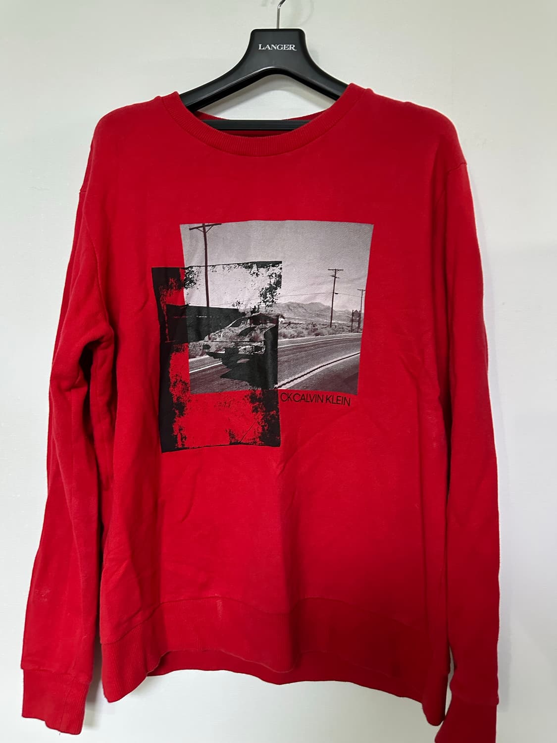 캘빈클라인 CK 레드 맨투맨 티셔츠 상품이미지1