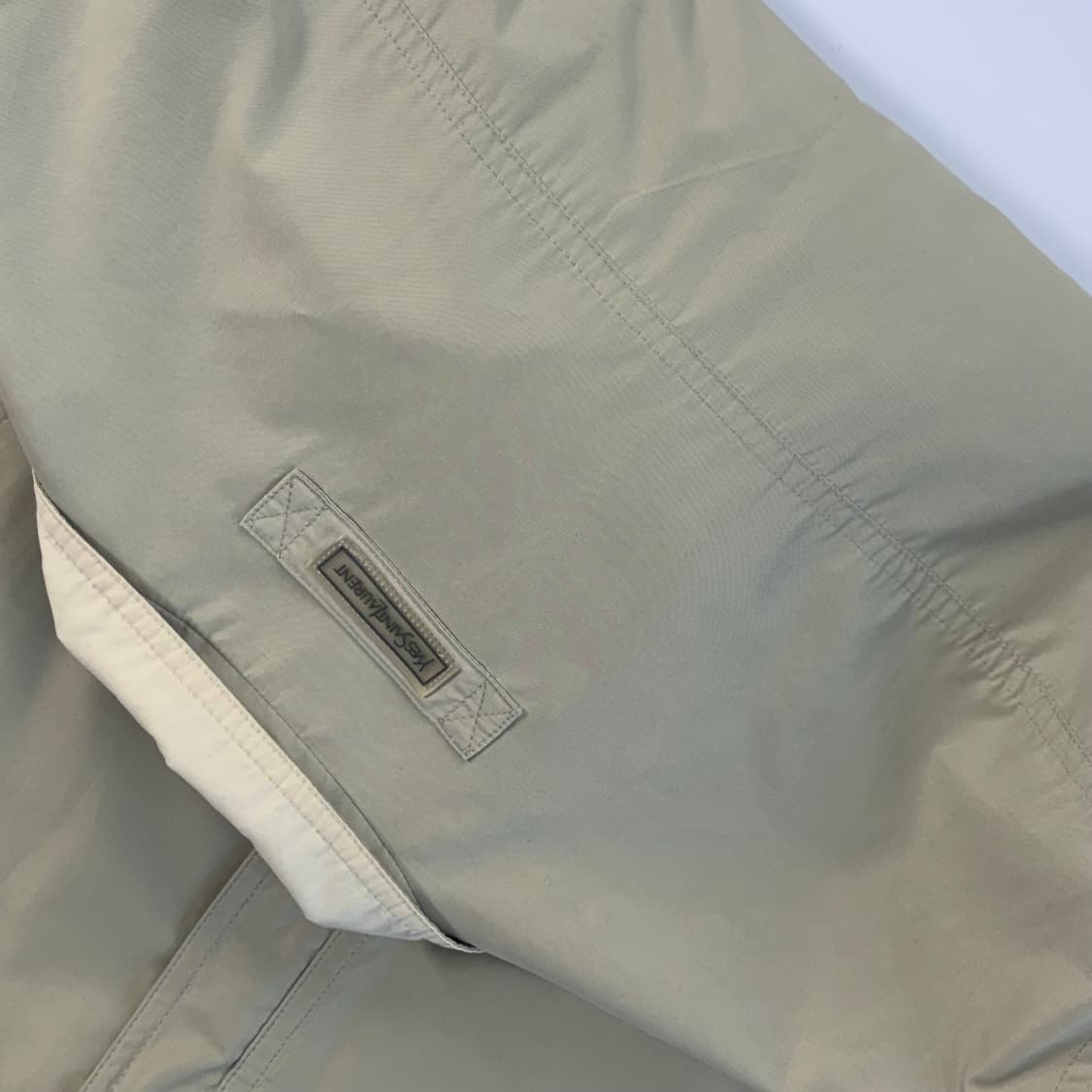 Yves Saint Laurent  입생로랑 자수 폴리쉘 베이지 블루종  상품이미지5