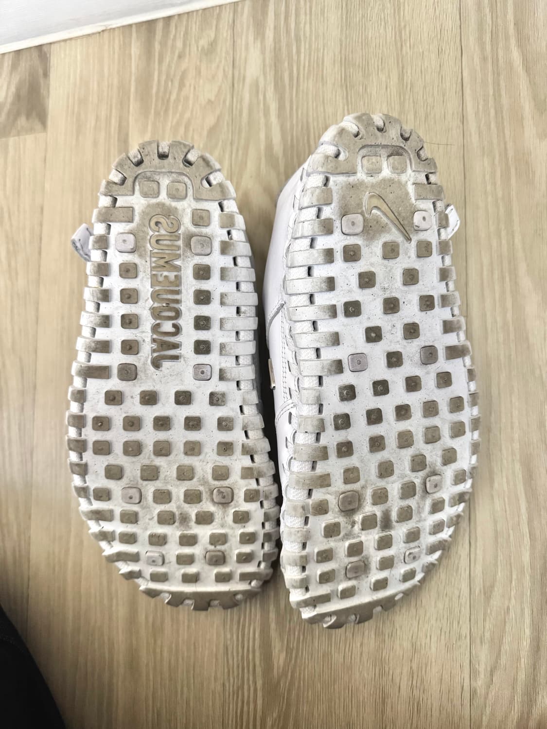 자크뮈스 나이키 에어포스 250 상품이미지2