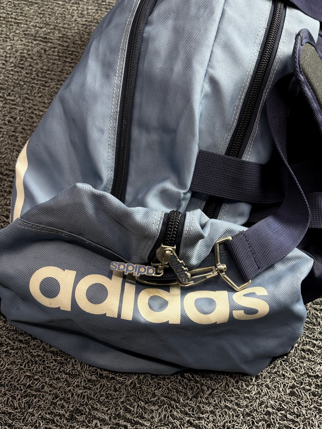 00s 아디다스 빅로고 올드스쿨 크로스 짐백 1564 상품이미지4