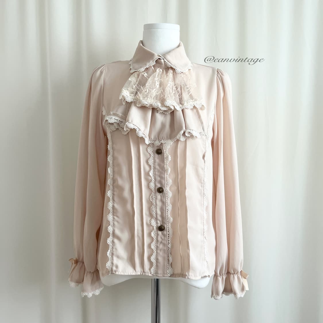 Axes Femme light peach lace blouse 상품이미지2