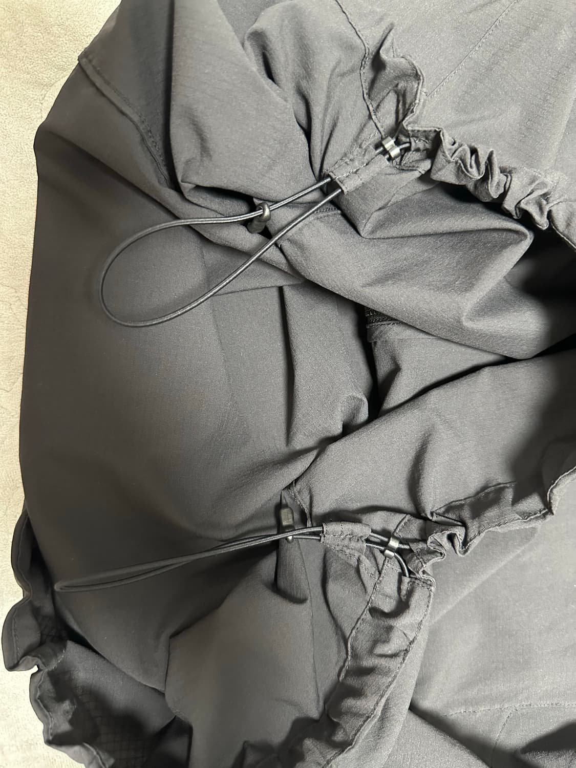 [L] 아크테릭스 스쿼미시 블랙 바람막이 상품이미지9