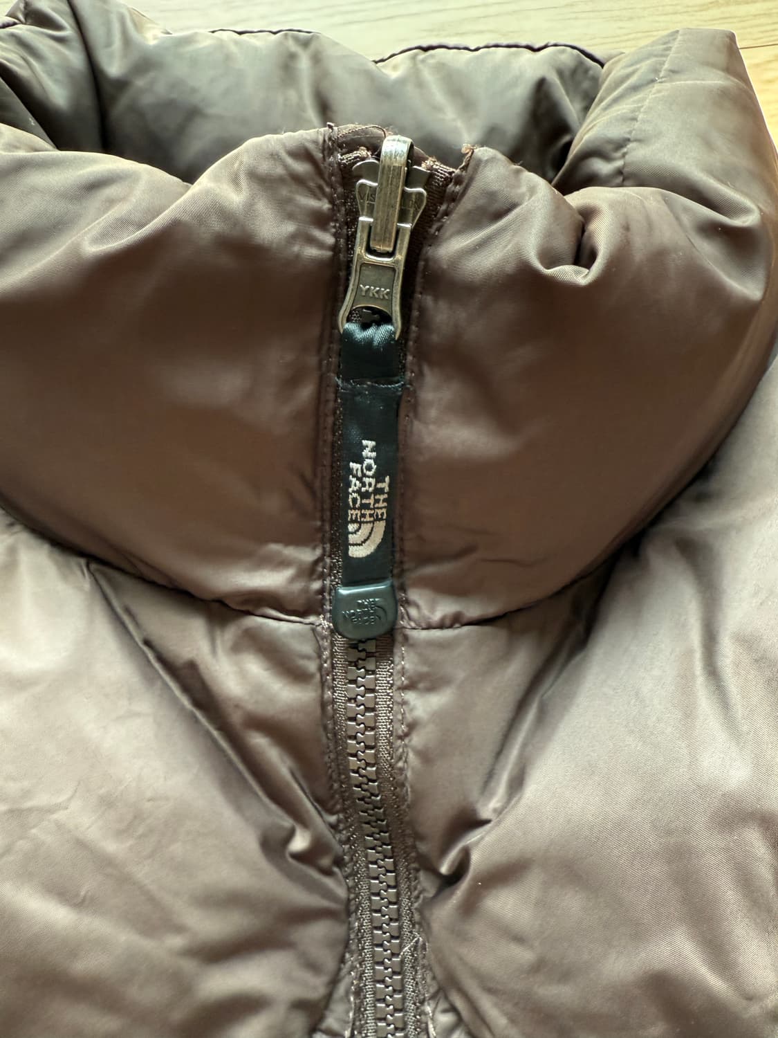 노스페이스 700 필 파워 패딩 조끼 브라운 상품이미지2