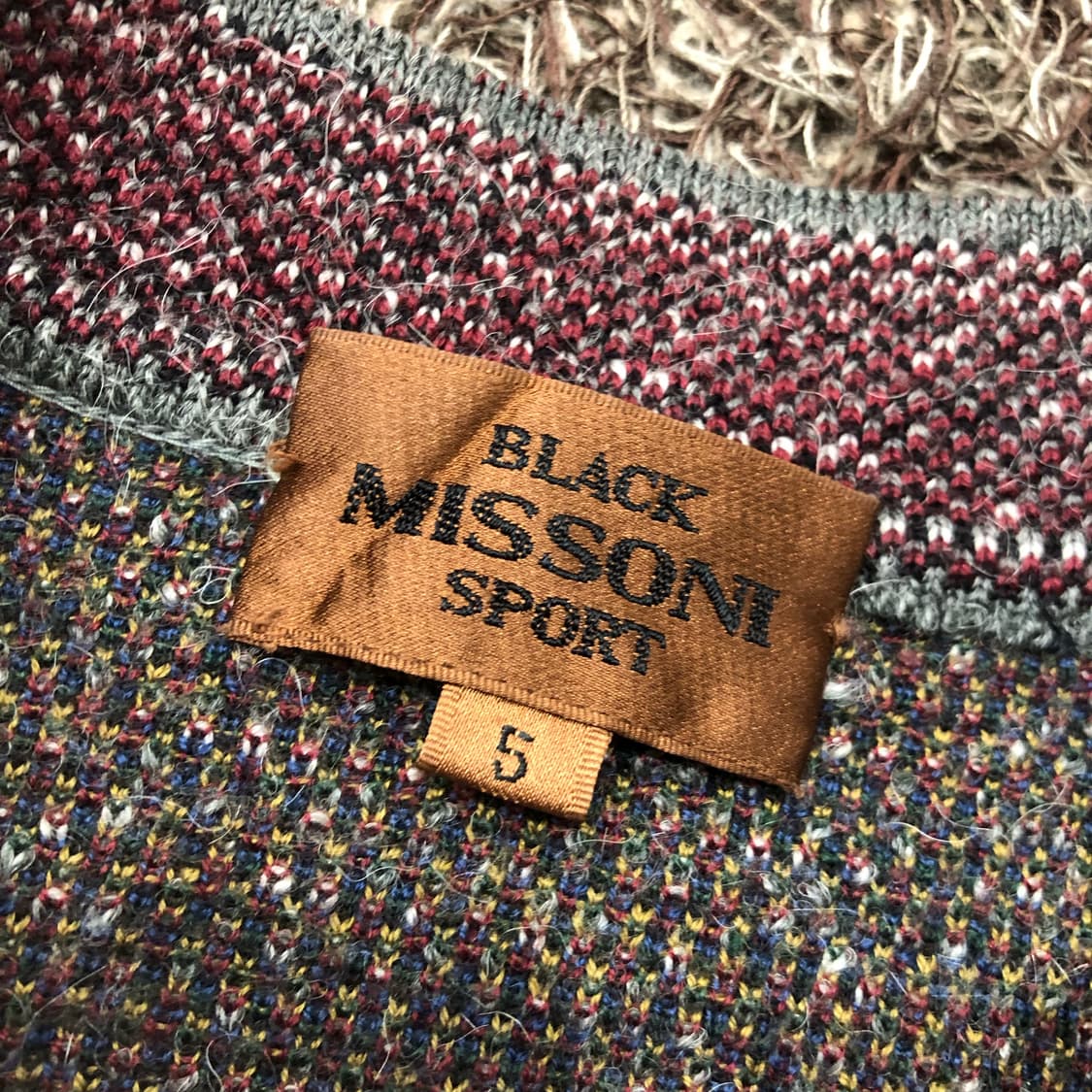 미쏘니 멀티컬러 패턴 니트 스웨터 상품이미지4