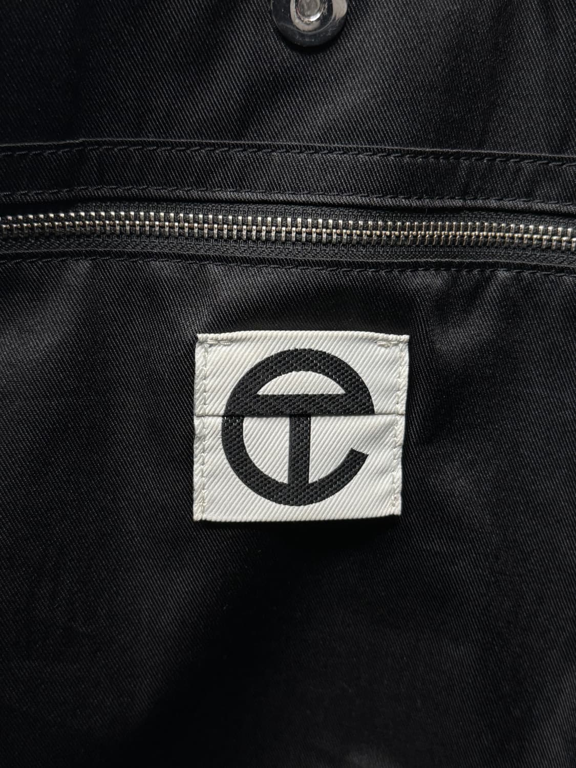 텔파 라지 쇼핑백 블랙 상품이미지4