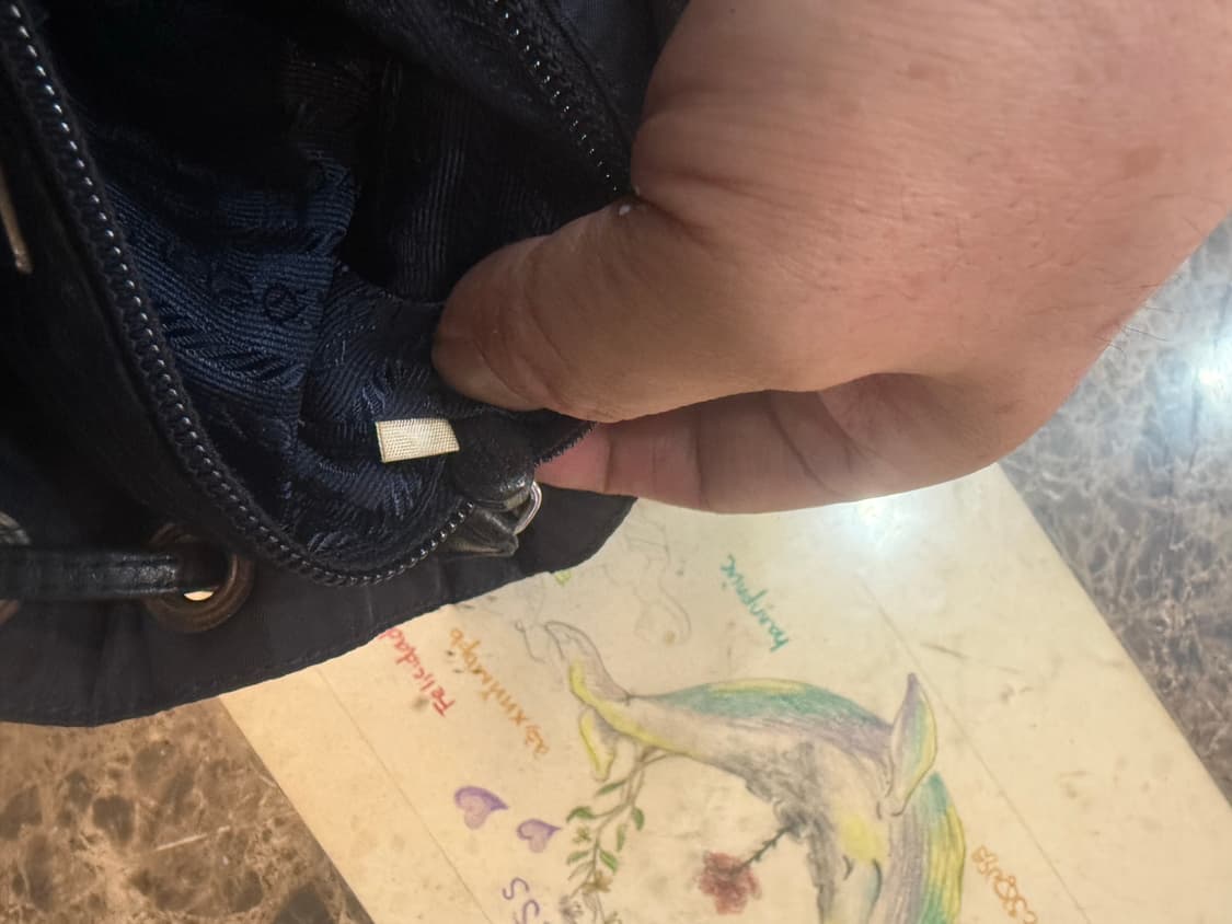 정품 프라다 나일론 체인 백팩 팝니다 상품이미지9