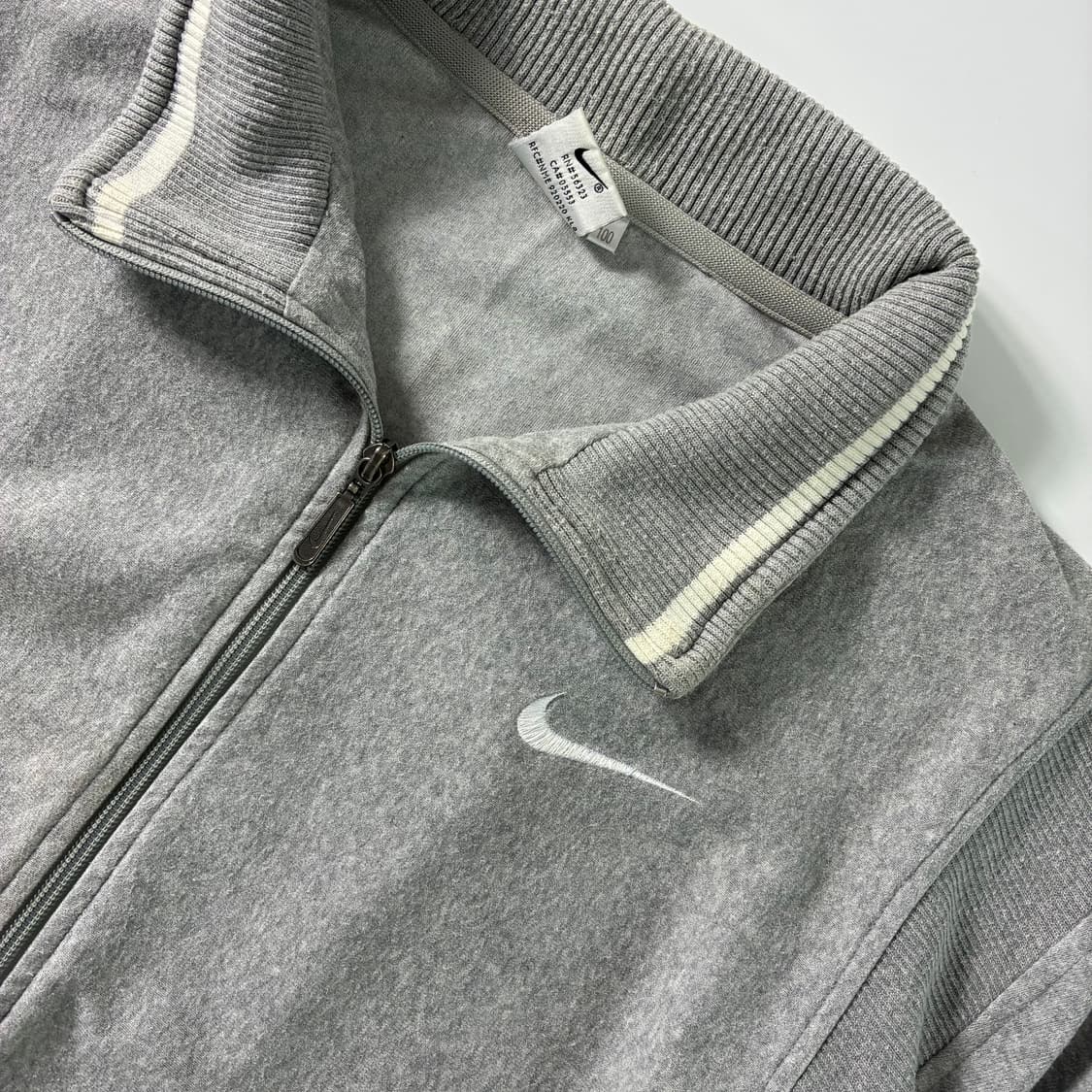 Nike  나이키 90,s 올드스쿨 빅로고 그레이 집업  상품이미지4