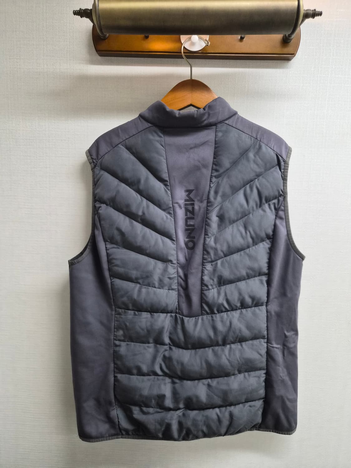 2XL) 미즈노 경량 패딩 조끼 팝니다 상품이미지2