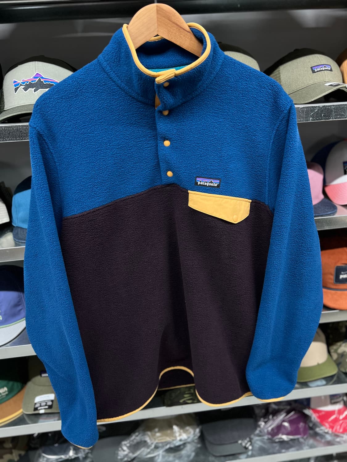 신칠라 플리스 풀오버 옵시디안 플럼 상품이미지3