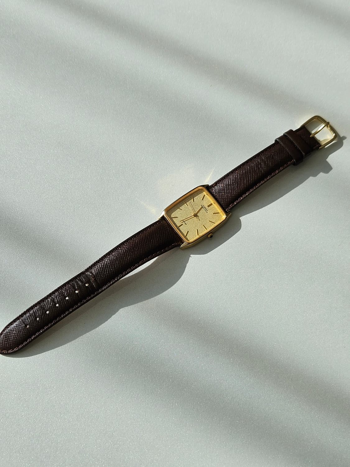 시티즌 FORMA 금장 가죽 시계 상품이미지7