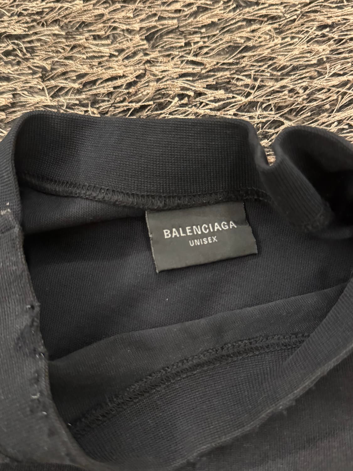 발렌시아가 파리스문 더블프론트 티 상품이미지3