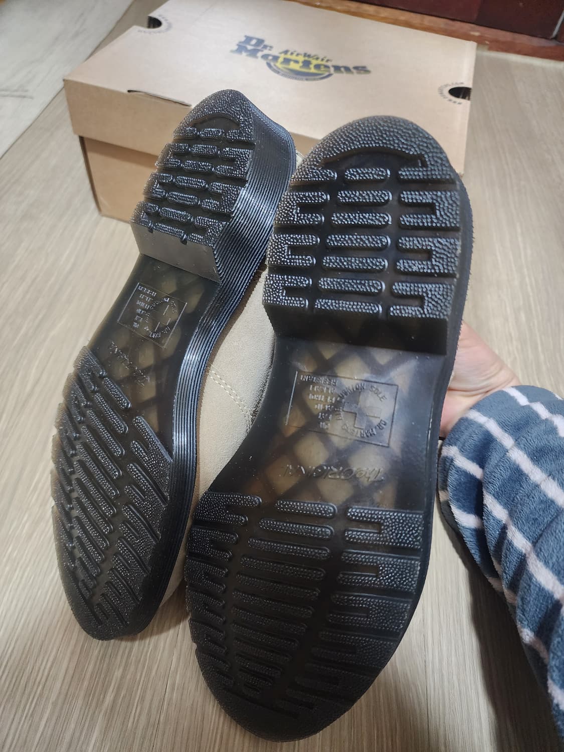 닥터마틴 2976 스웨이드 첼시 부츠 US7 (250) 상품이미지3