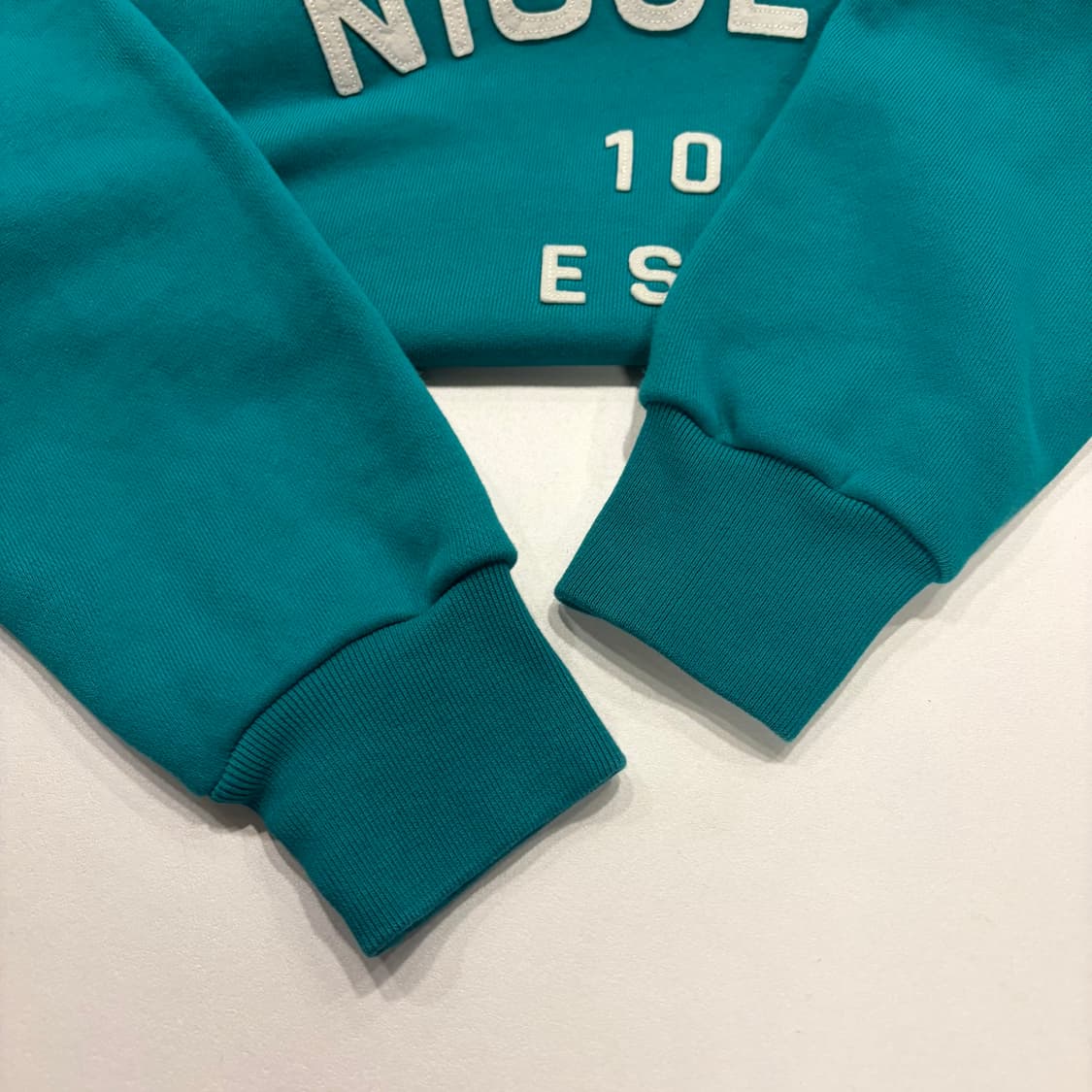 [S] 24FW 토마스모어 NICOLAS 맨투맨 티셔츠 그린 B956 상품이미지6