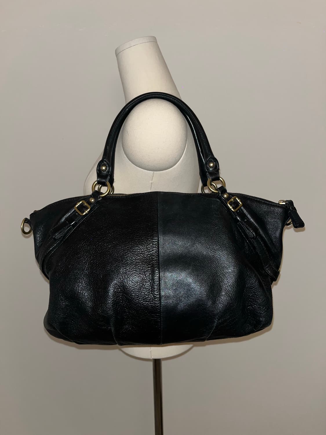Coach Black Basic Shoulder Bag 상품이미지3