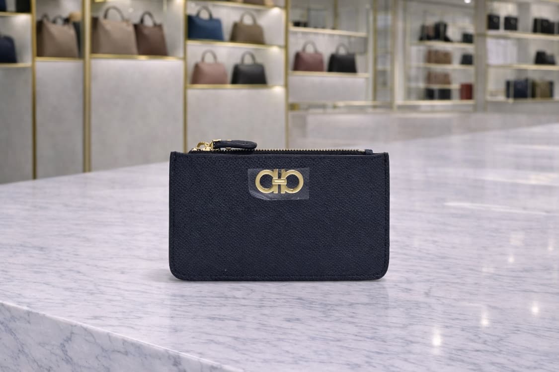 [S급] 페라가모 간치니 지퍼 카드지갑 판매합니다!!! 상품이미지1