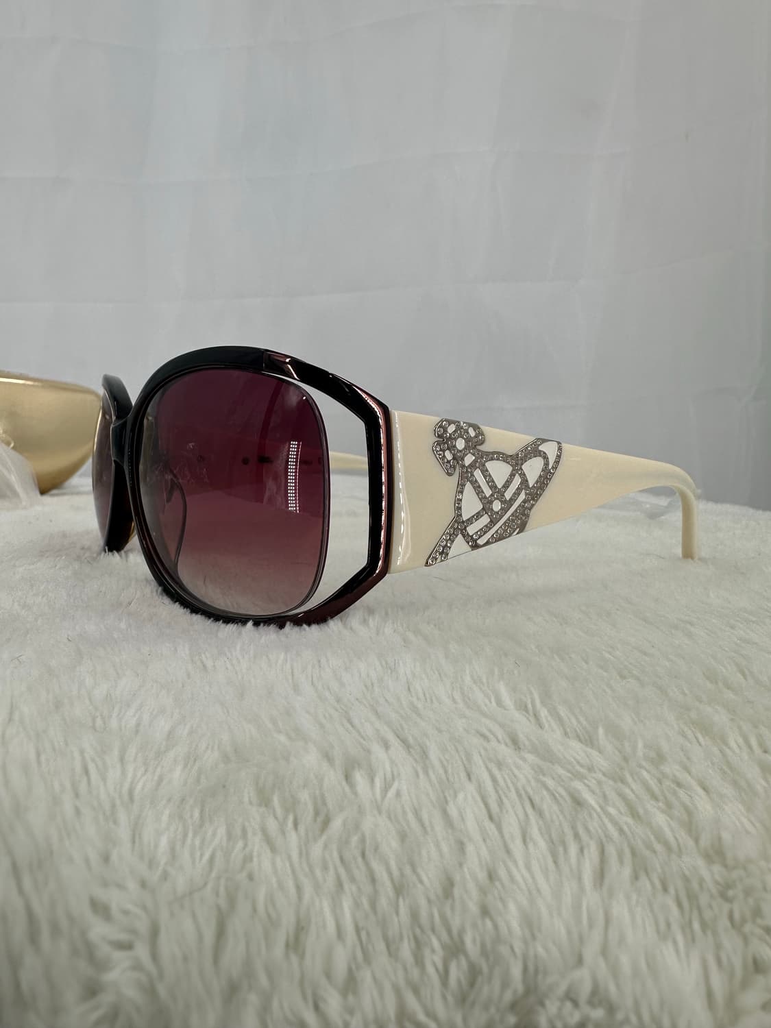 [새상품 무료배송] Made in Italy 비비안웨스트우드 선글라스 상품이미지1