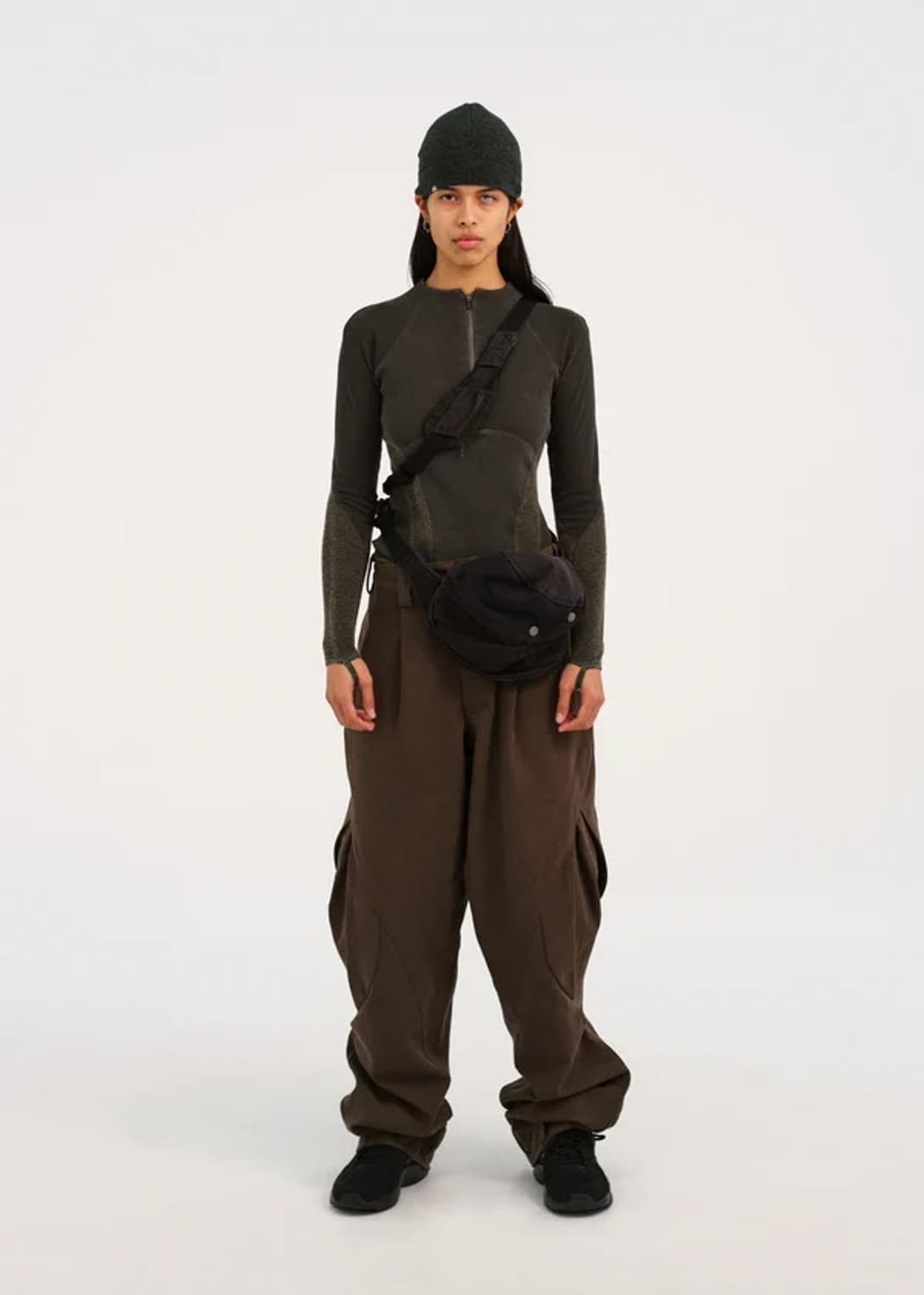 혜인서 Half-Zip Raglan Top 카키 상품이미지3