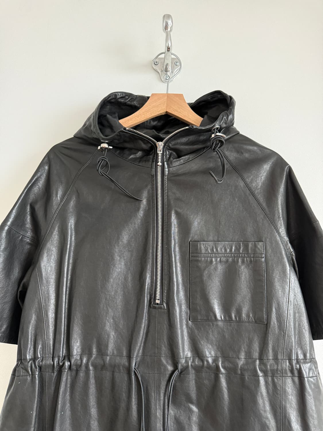 Pre owned 램스킨 레더 하프집업 반팔 후드 상품이미지2