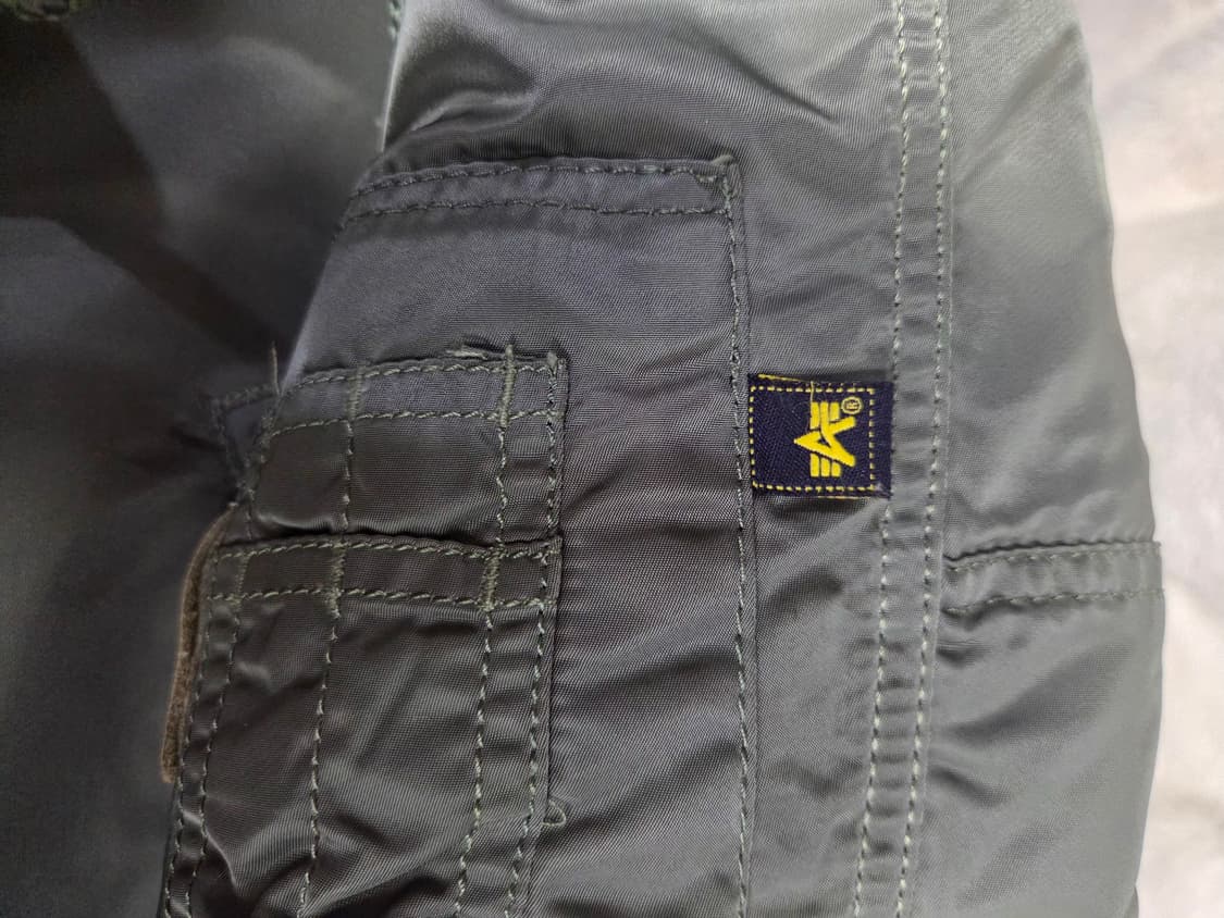 가슴95)알파인더스트리 N3B 항공 패딩 카키 상품이미지3